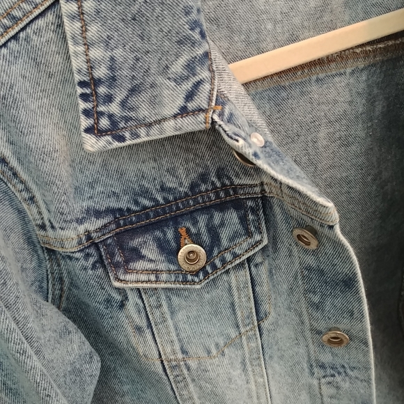 Jean Jacket - Picture 3 of 6